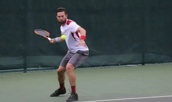 Adam-Wins-Cordoba Loriet Sports